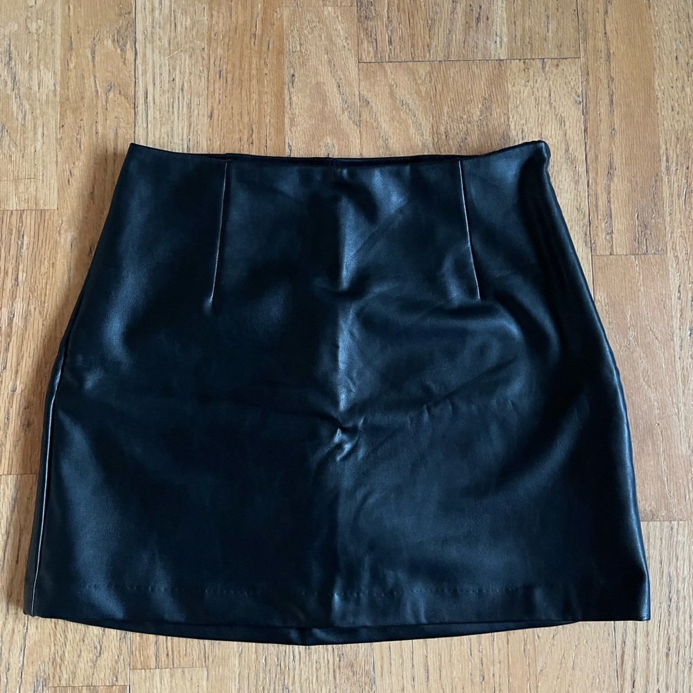 Abercrombie & Fitch Black vegan Leather Skort
